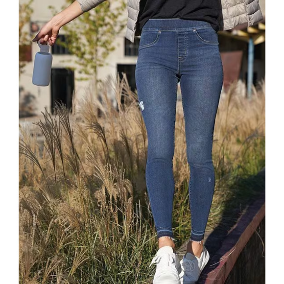 Spanx Distressed Denim High Rise Elastic Waist Jeggings Blue Size SP - Picture 1 of 7